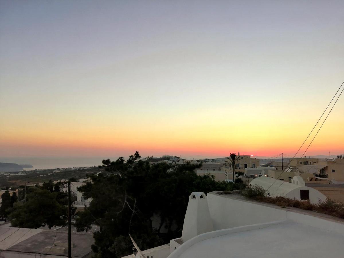 Vila Santorinian Lava House Pýrgos Exteriér fotografie